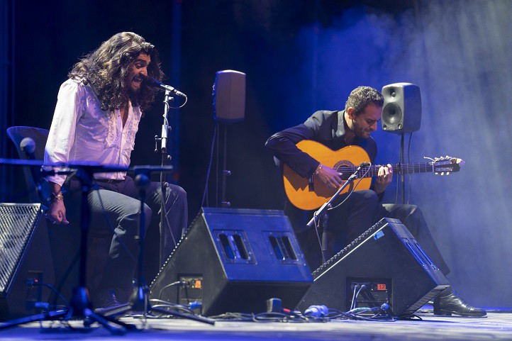 La Cueva De Nerja Se Llena De Flamenco Con El Cantaor Israel Fernández ...